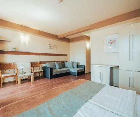 Dorottya 호텔 Balatonföldvár